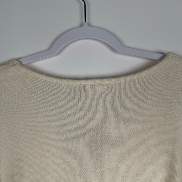NWT Apostrophe Women’s Angora Blend V-neck Pullover Sweater Top Size 16/18 (XL) - Picture 7 of 10